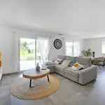 Pet Friendly In Ferienhaus Saint-Michel-d'Euzet